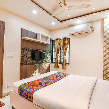 Fabexpress Scholer Motel Колката Екстериор снимка