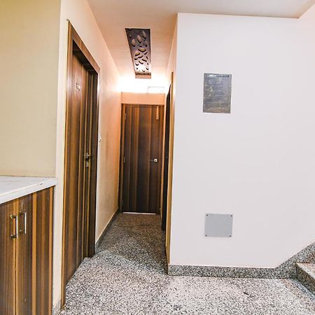 Fabexpress Scholer Motel Колката Екстериор снимка